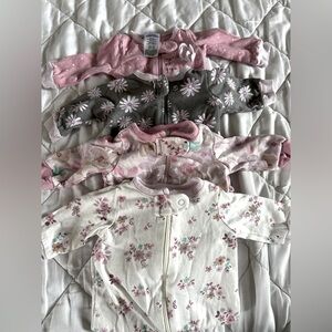 Gerber preemie onesies set of 4